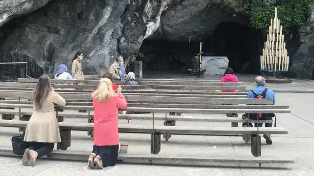 Grotto5